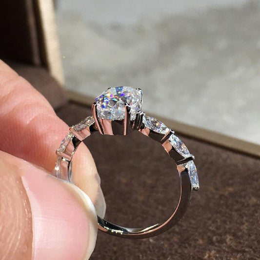 Stylish Minimalist Diamond Ring