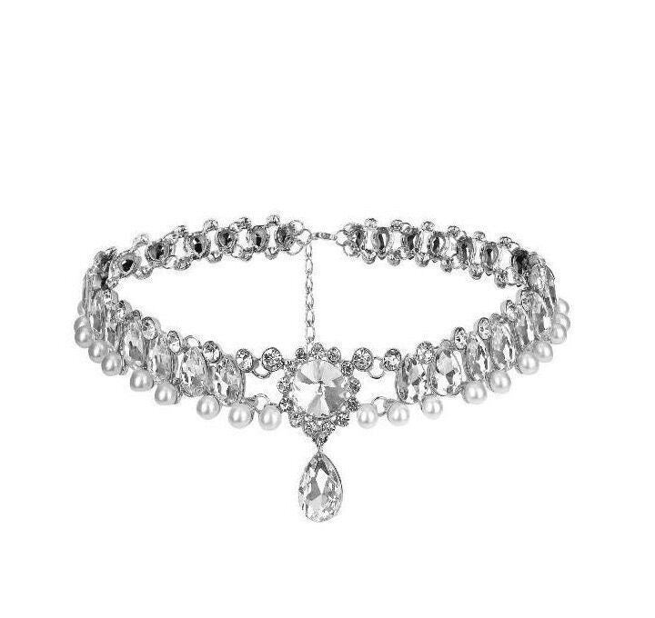 Baroque pearl necklace
