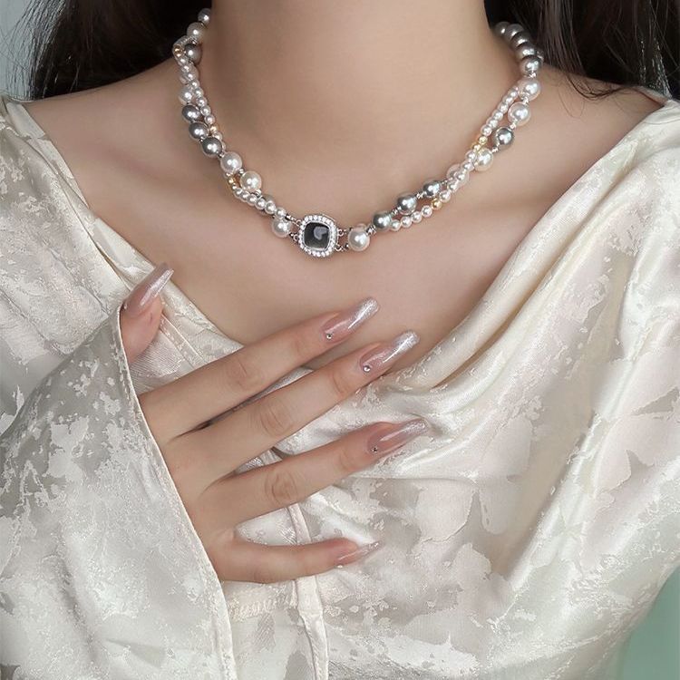 Crystal Pearl Necklace