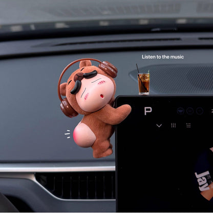 Crayon Shin-chan Car Ornament